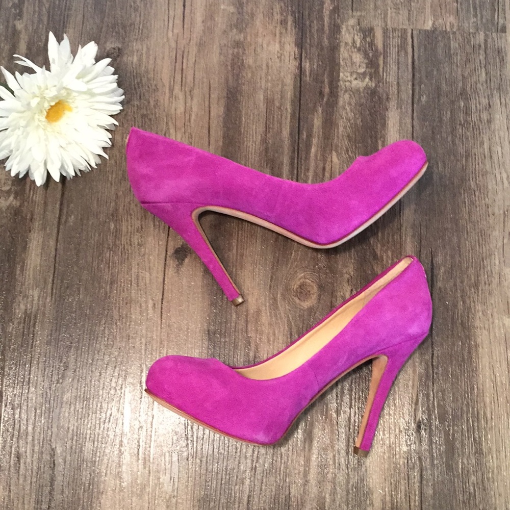 Ivanka Trump women’s size 7 purple suede heels